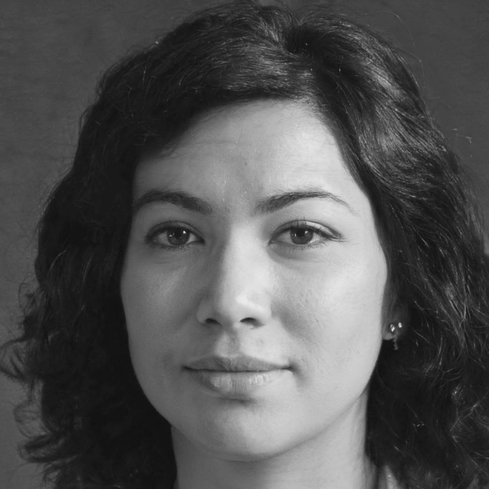 Portrait de Marie Dubois, experte en analyse financière